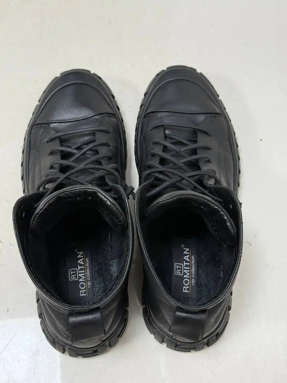 Продам ботинки Romitan 43 размер кожаные