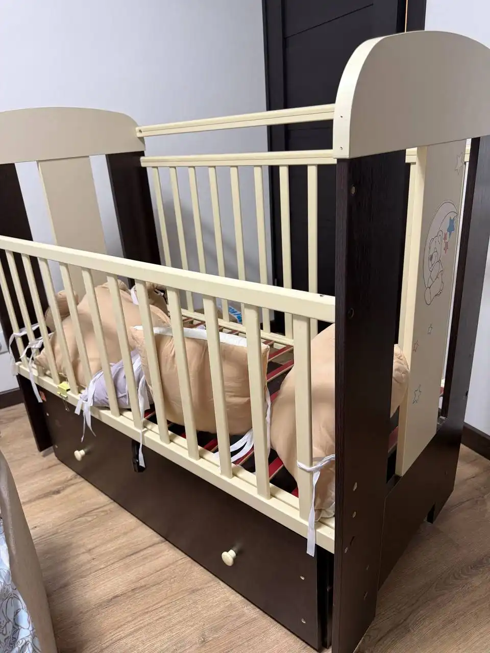 Продам рабочий маятник с небольшим повреждением ящика