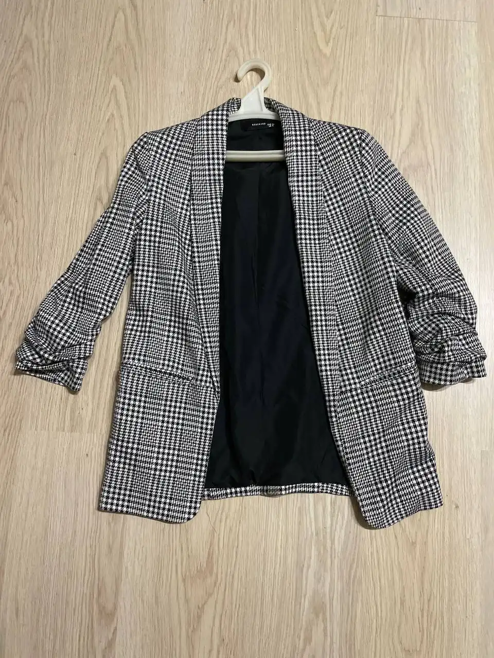 Женский брючный костюм