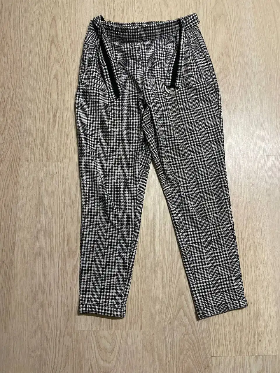 Женский брючный костюм