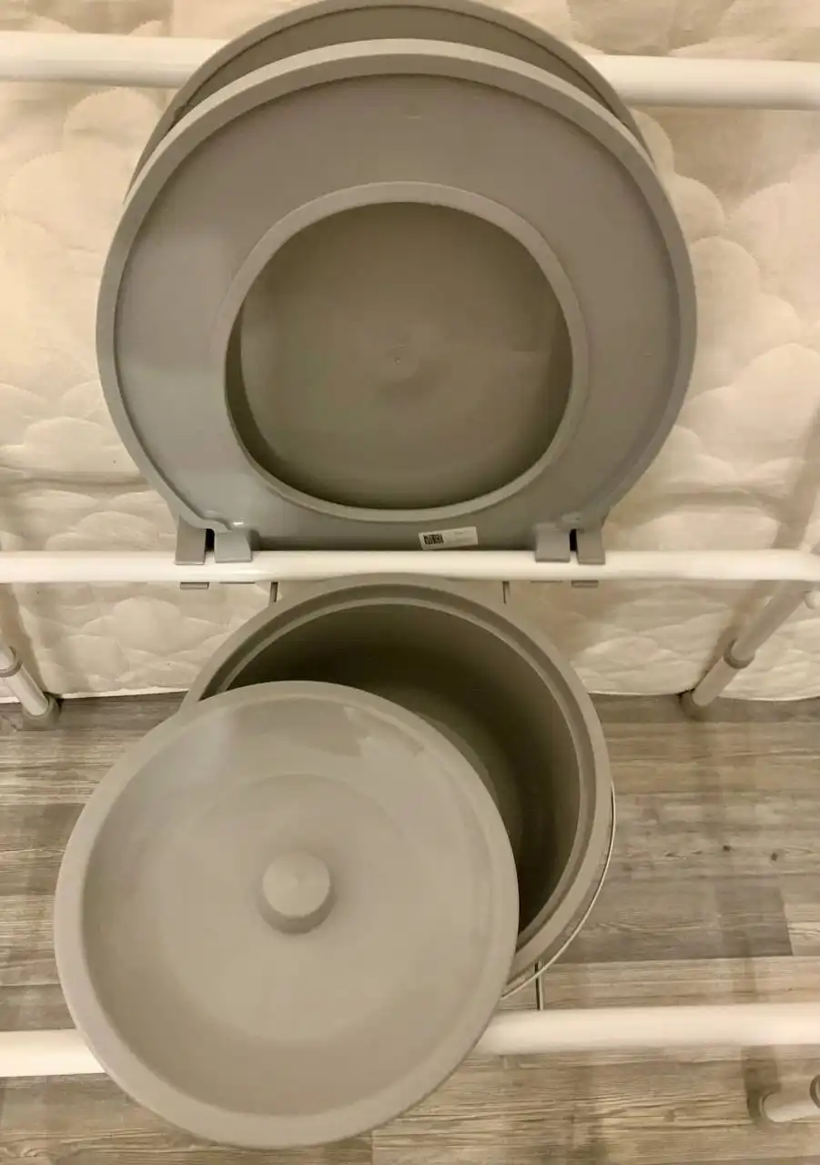 Санитарное кресло туалет новое