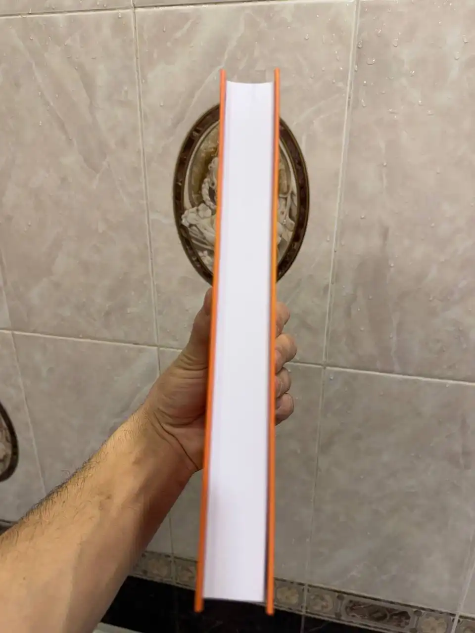 Продам книгу