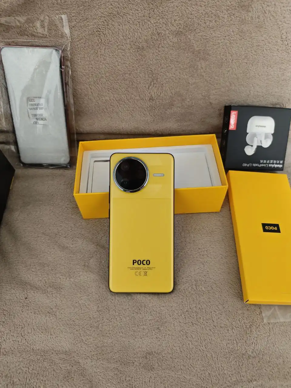 Продажа смартфона Xiaomi Poco F7 Ultra 16/512