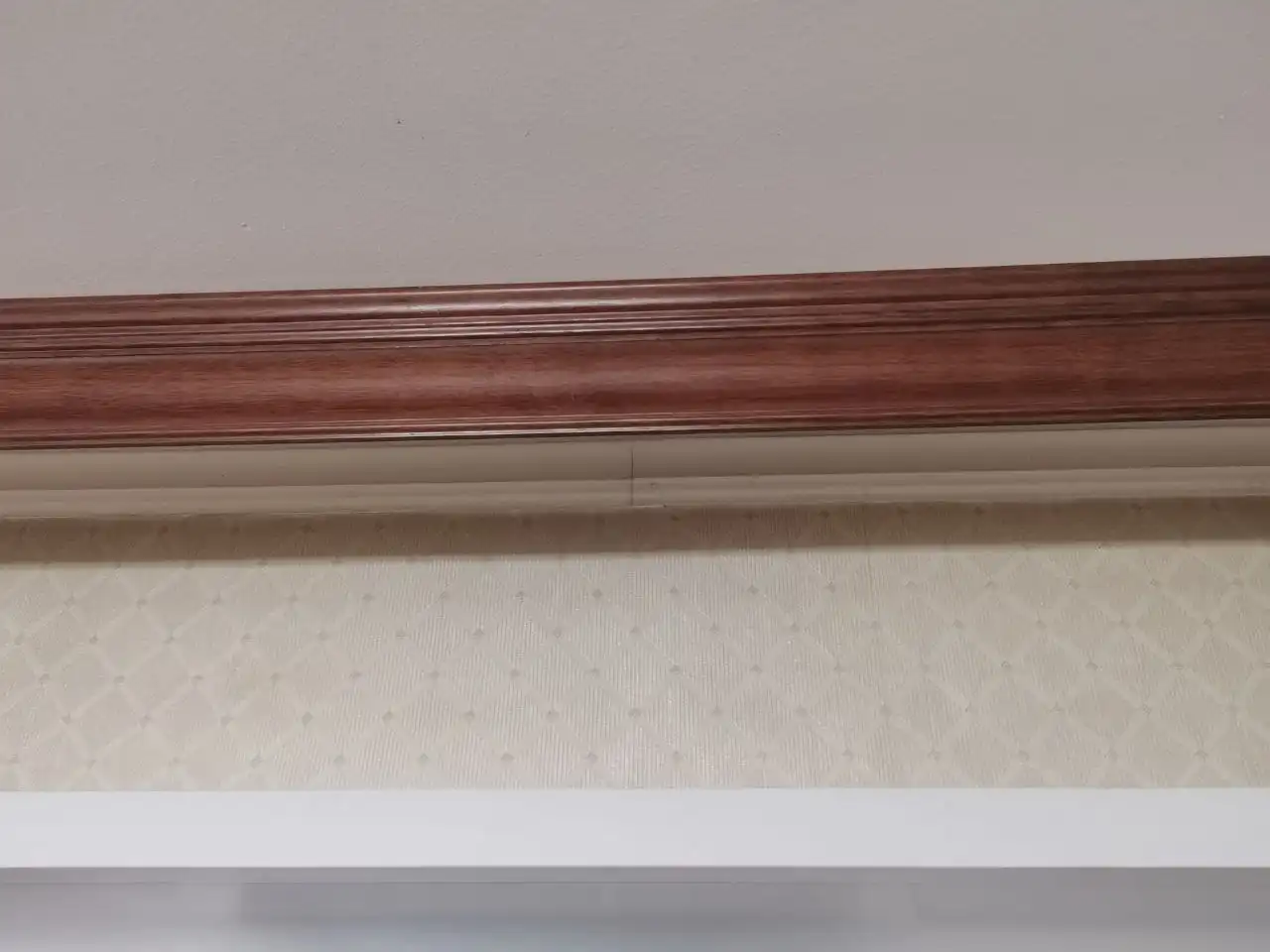 Карниз для штор закрытый 3,2 м