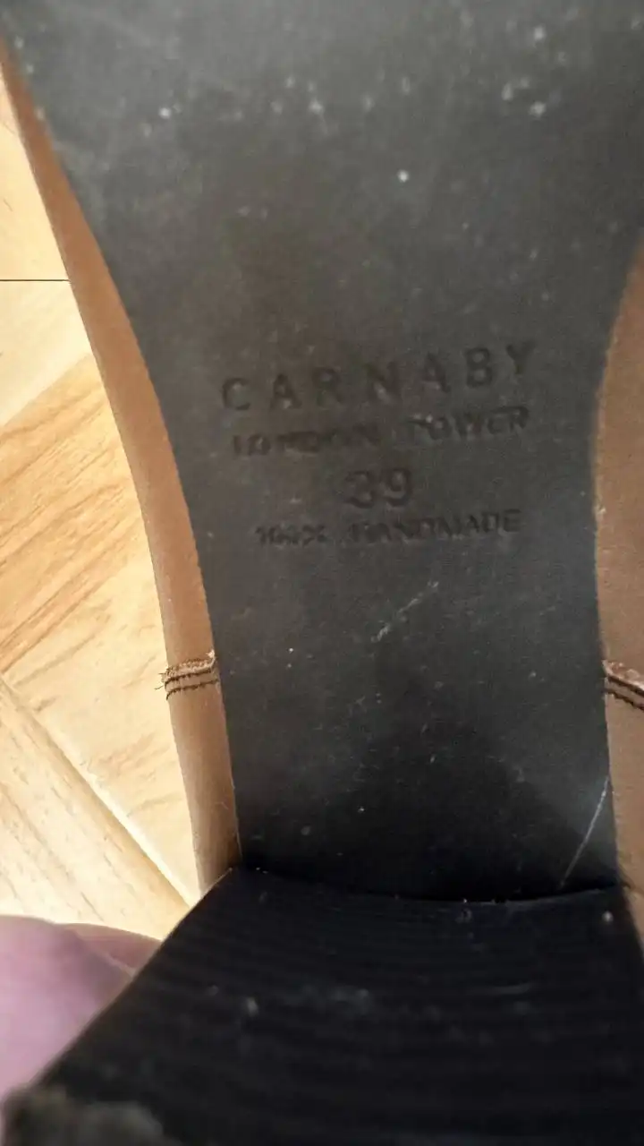 Продажа зимних сапог CARNABY