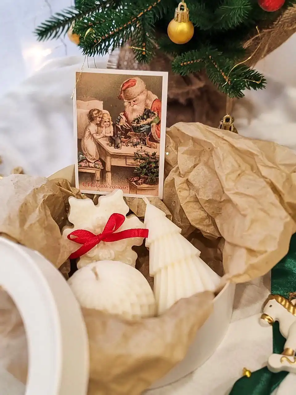 Подарочный набор из трех свечей из соевого воска