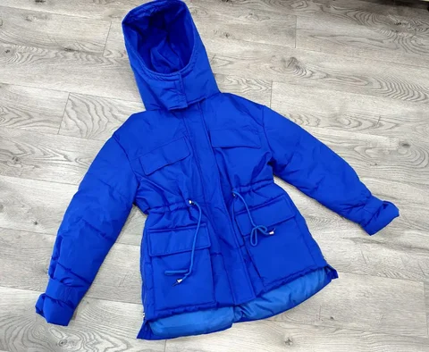 Зимняя куртка размер S-М в отличном состоянии - Одежда в Балашиха