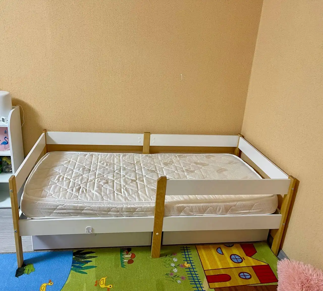 Детская кровать Sweet Sofa с бортиком и ящиками