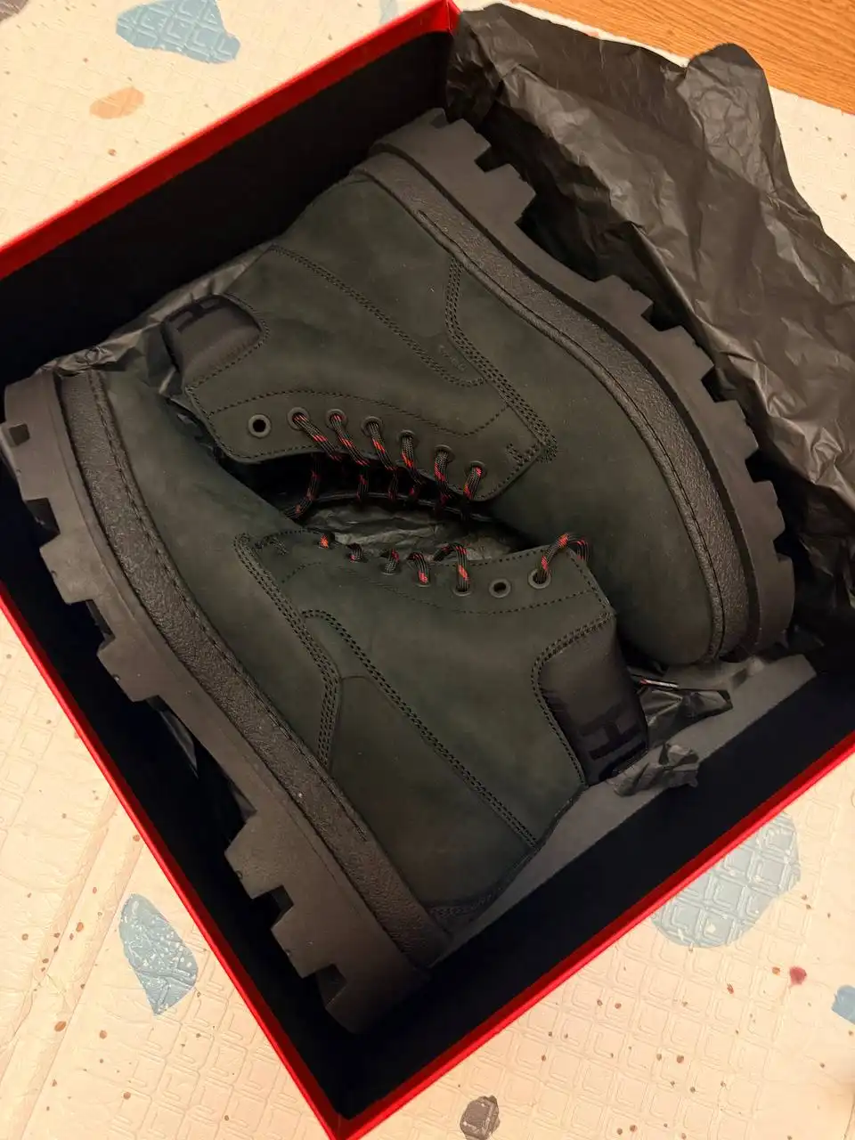 Ботинки Hugo размер 44 под 43