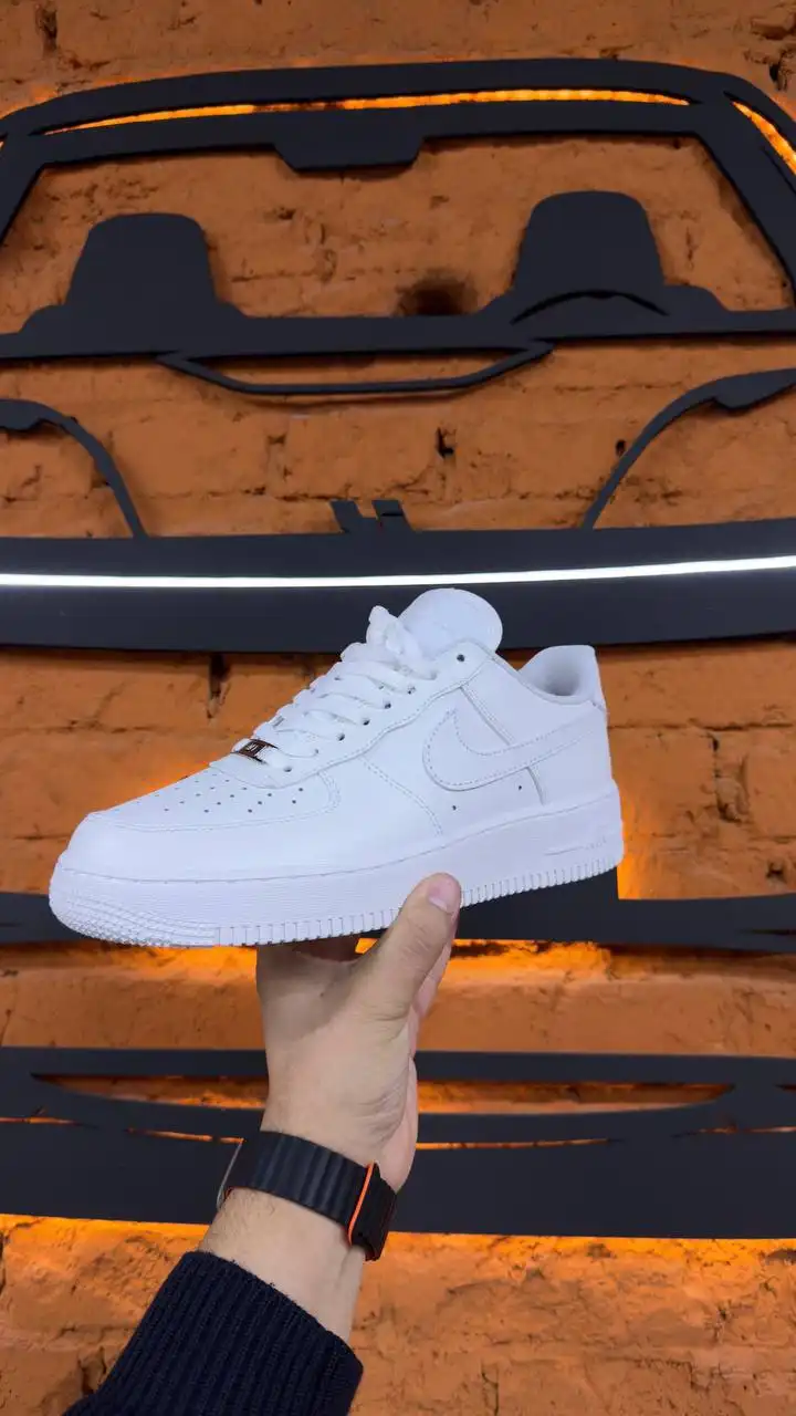 Продажа новых кроссовок Nike Air Force 1
