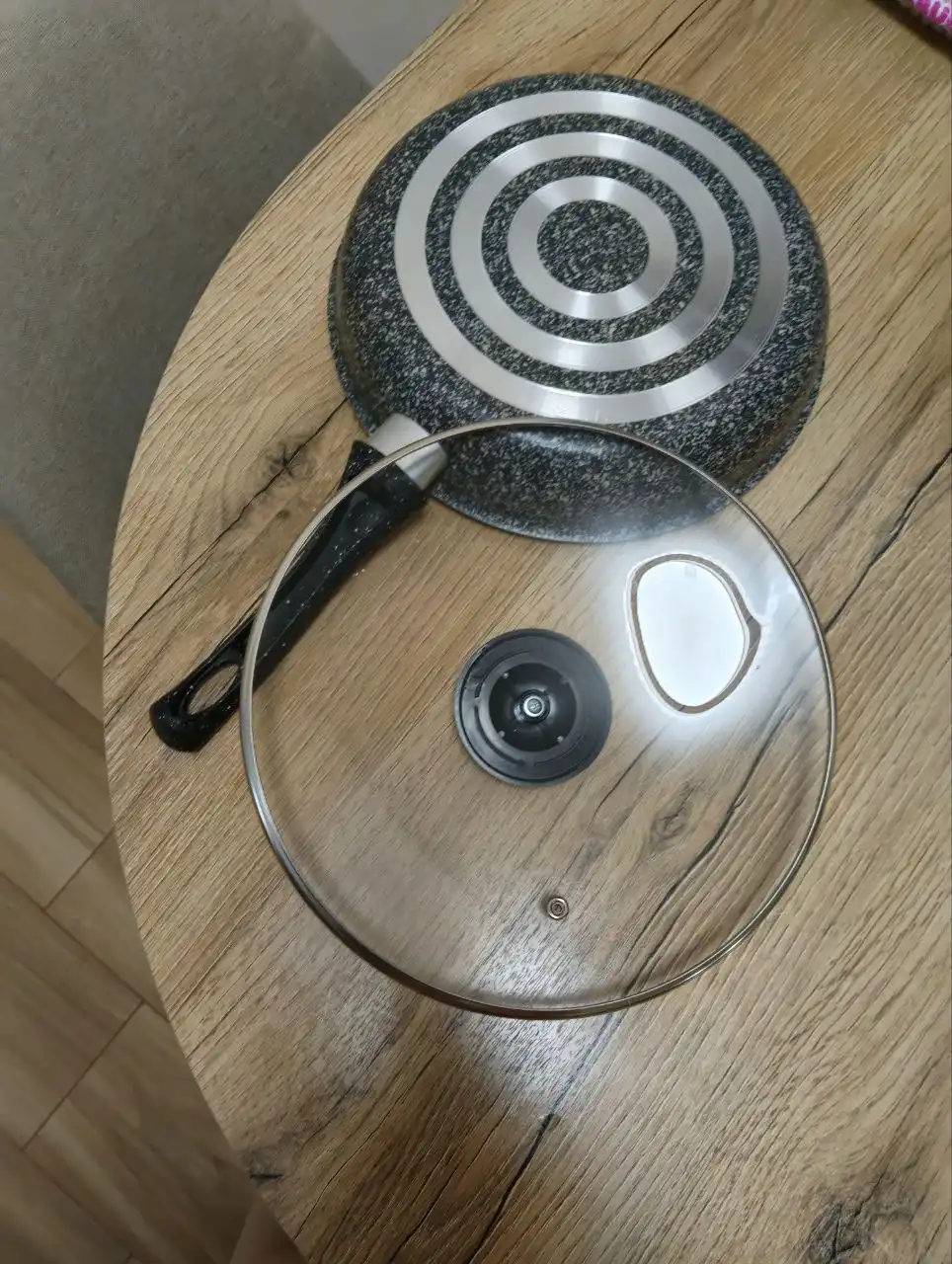 Продам новую неиспользованную сковородку