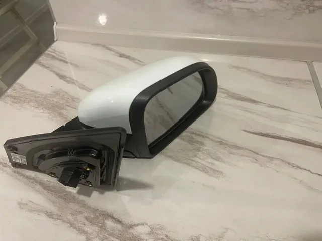 Продажа оригинальной правой двери для Kia Rio 4 - Запчасти в Балашиха