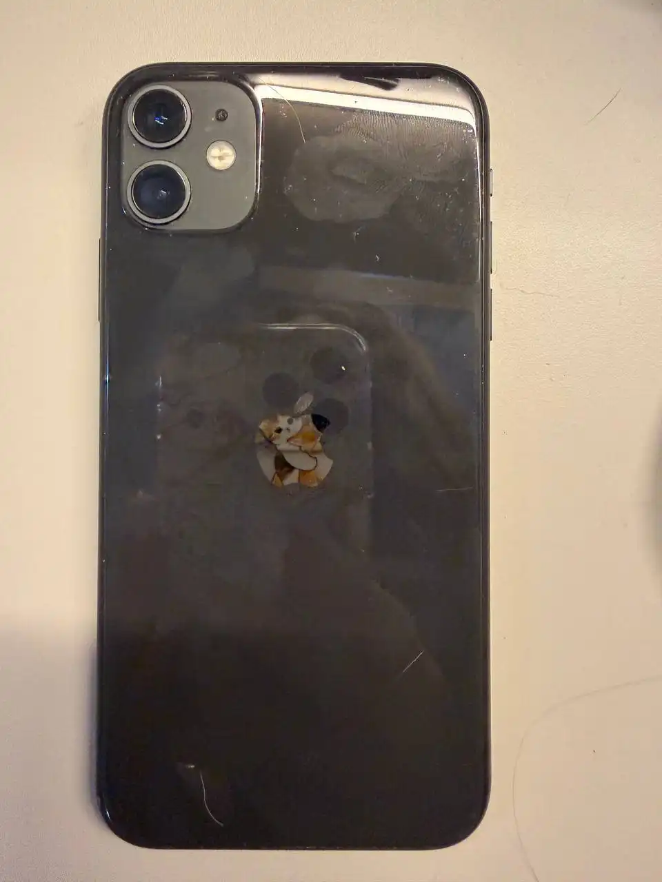 Продам iPhone 11 128 ГБ