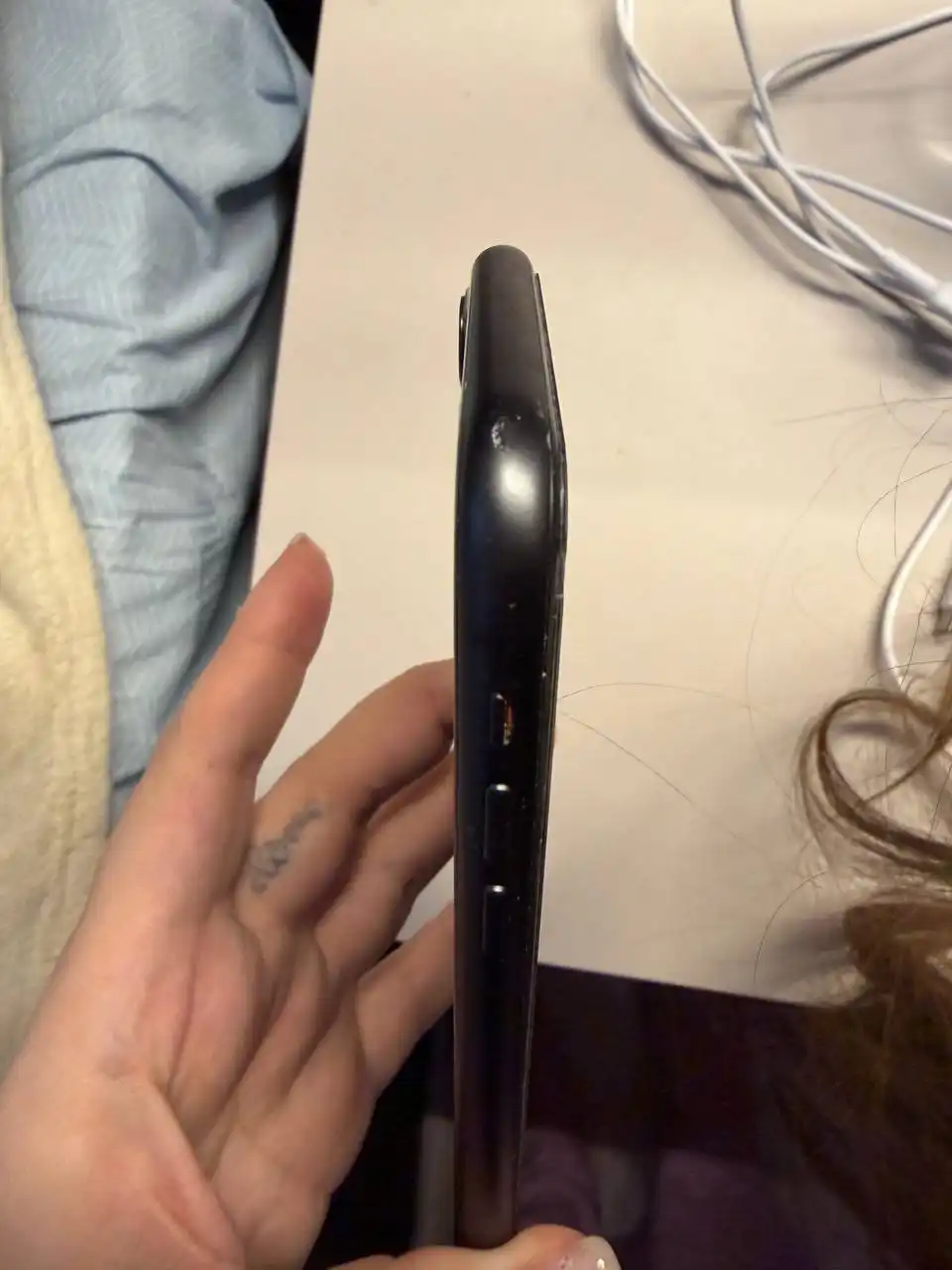 Продам iPhone 11 128 ГБ