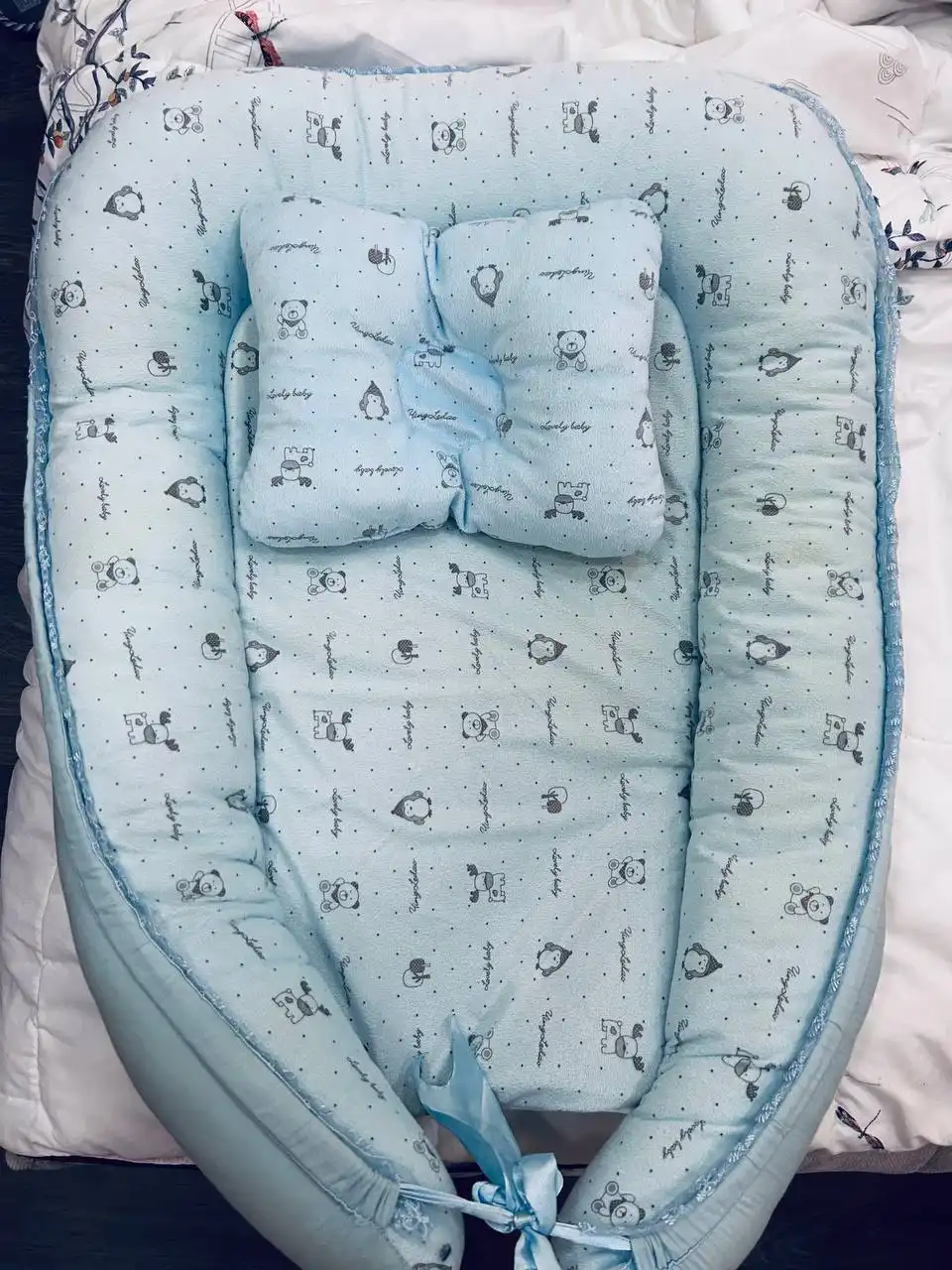 Продажа детских товаров: кроватка, стульчик, мобиль