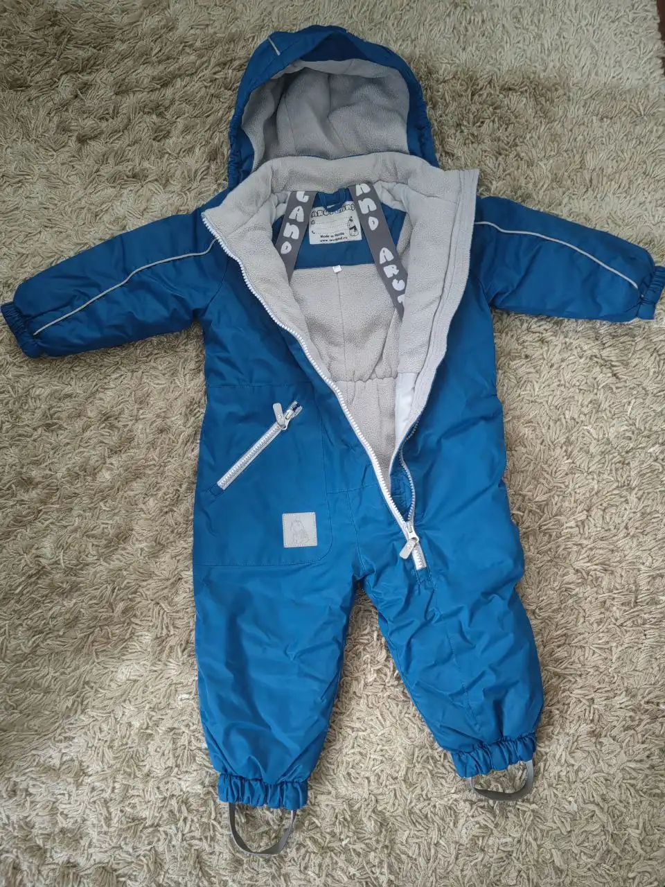 Демисезонный комбинезон для мальчика