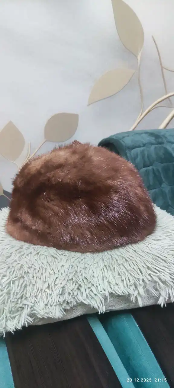 Норковая шапка новая