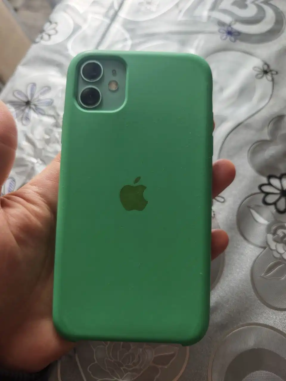 Айфон 11 64 ГБ в идеальном состоянии