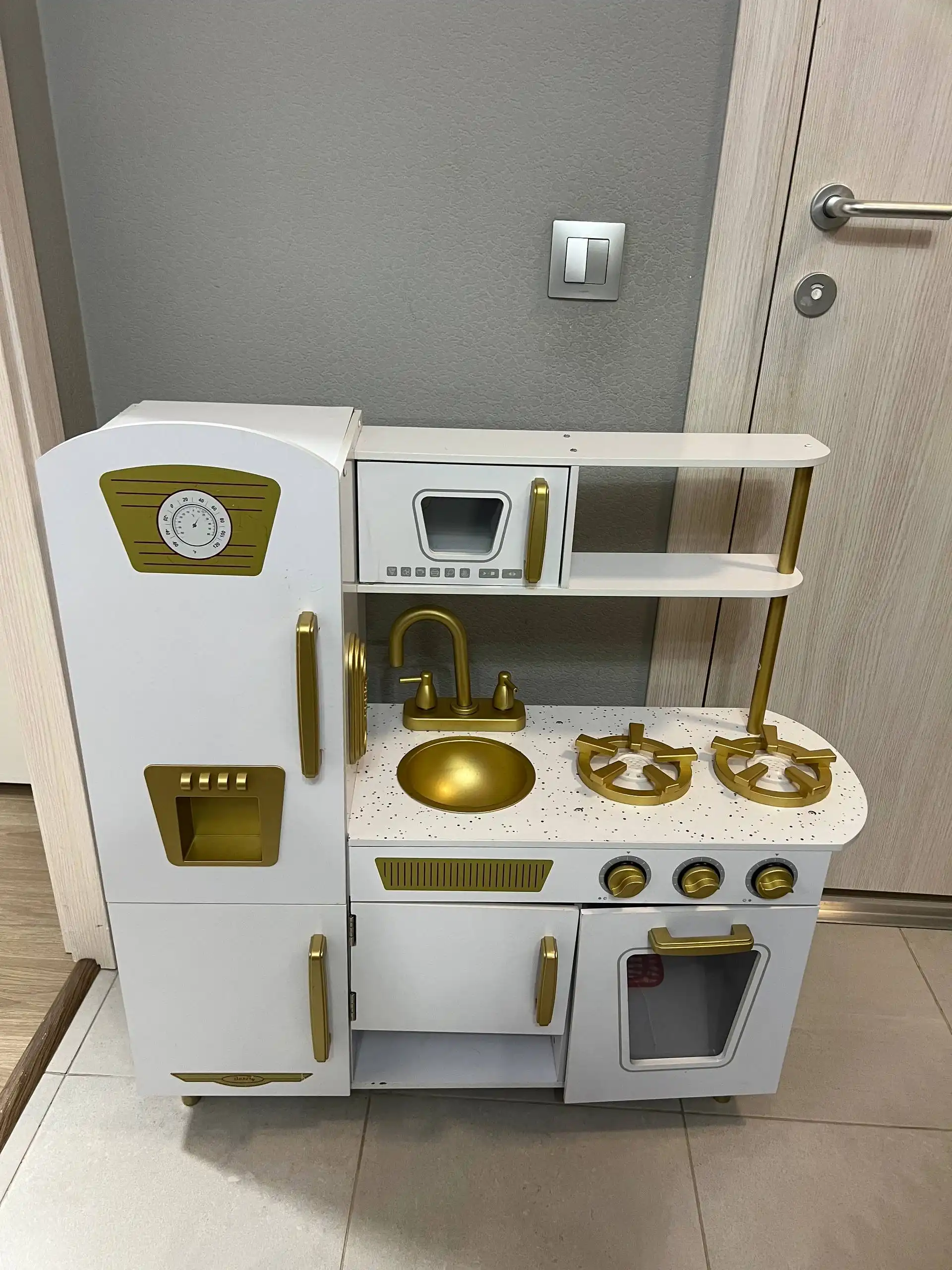 Продажа почти новой вещи в Балашихе