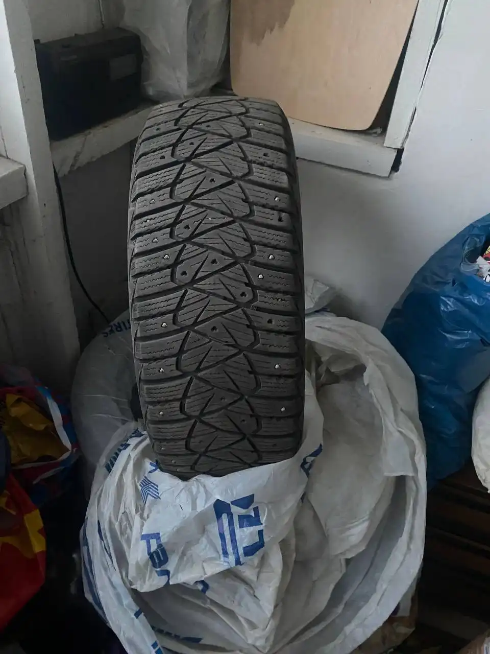 Продажа автозапчастей: шины и детали - Шины и диски (Запчасти) в Балашиха