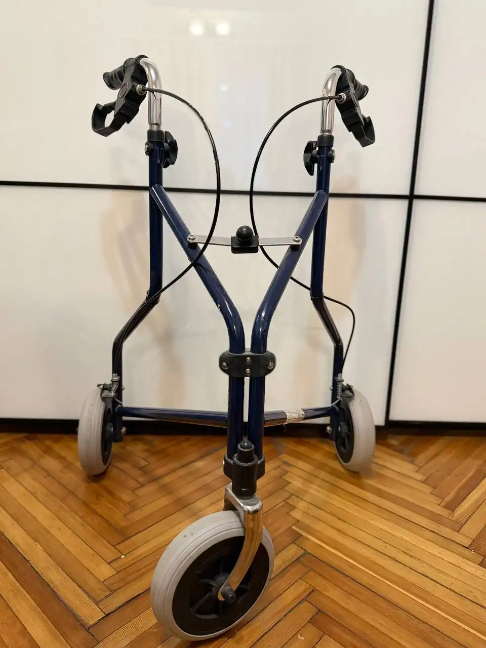 Ходунки для пожилых людей из Германии - Медицинские товары (Красота и здоровье) в Железнодорожный