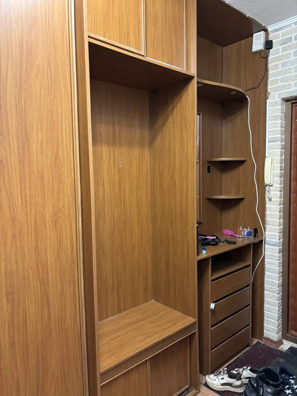Встроенный шкаф-купе в прихожую с зеркалом - Барахолка в Балашиха