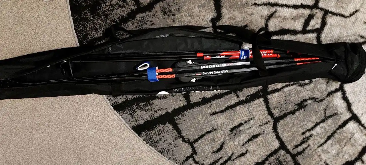 Лыжи с палками, ботинками и чехлом - Лыжи (Хобби и отдых) в Балашиха