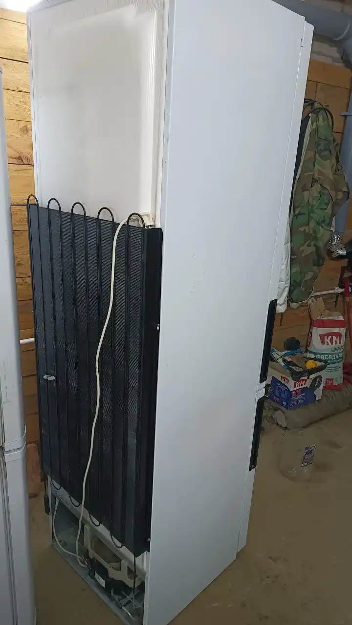 Холодильник требует ремонта - Барахолка в Балашиха