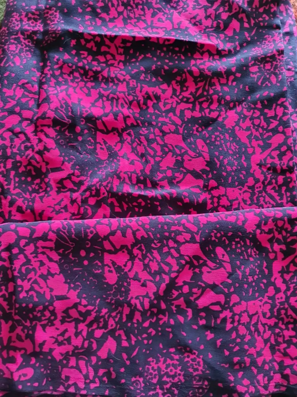 Крепдешин СССР шириной 88 см на платье с длинными рукавами - Ткани (Одежда) в Москва