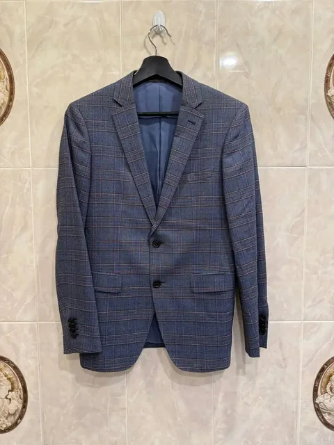 Продам костюм двойку Albione 46 размер - Куртки в Балашиха