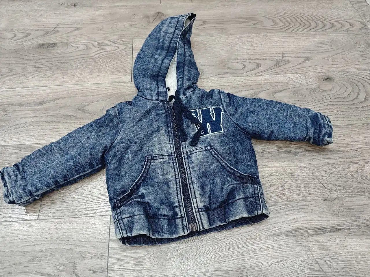 Утепленная джинсовая куртка Gloria Jeans для мальчика - Детская одежда (Одежда) в Балашиха