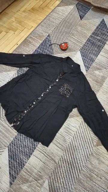 Блузка черная размер XXL и юбка мини винтажная - Толстовки в Балашиха