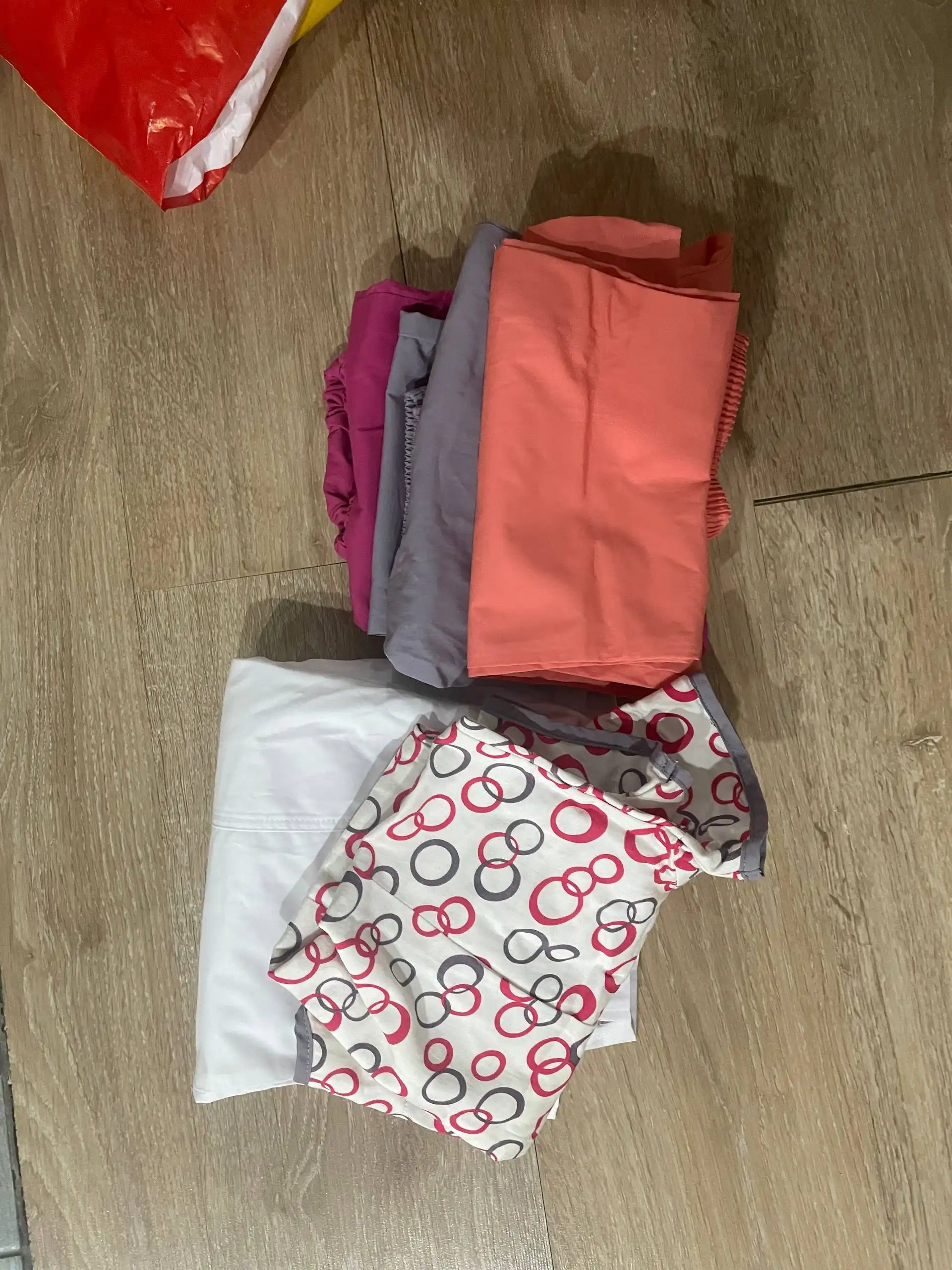 Продажа детских вещей и медицинской одежды - Детская одежда (Одежда) в Балашиха