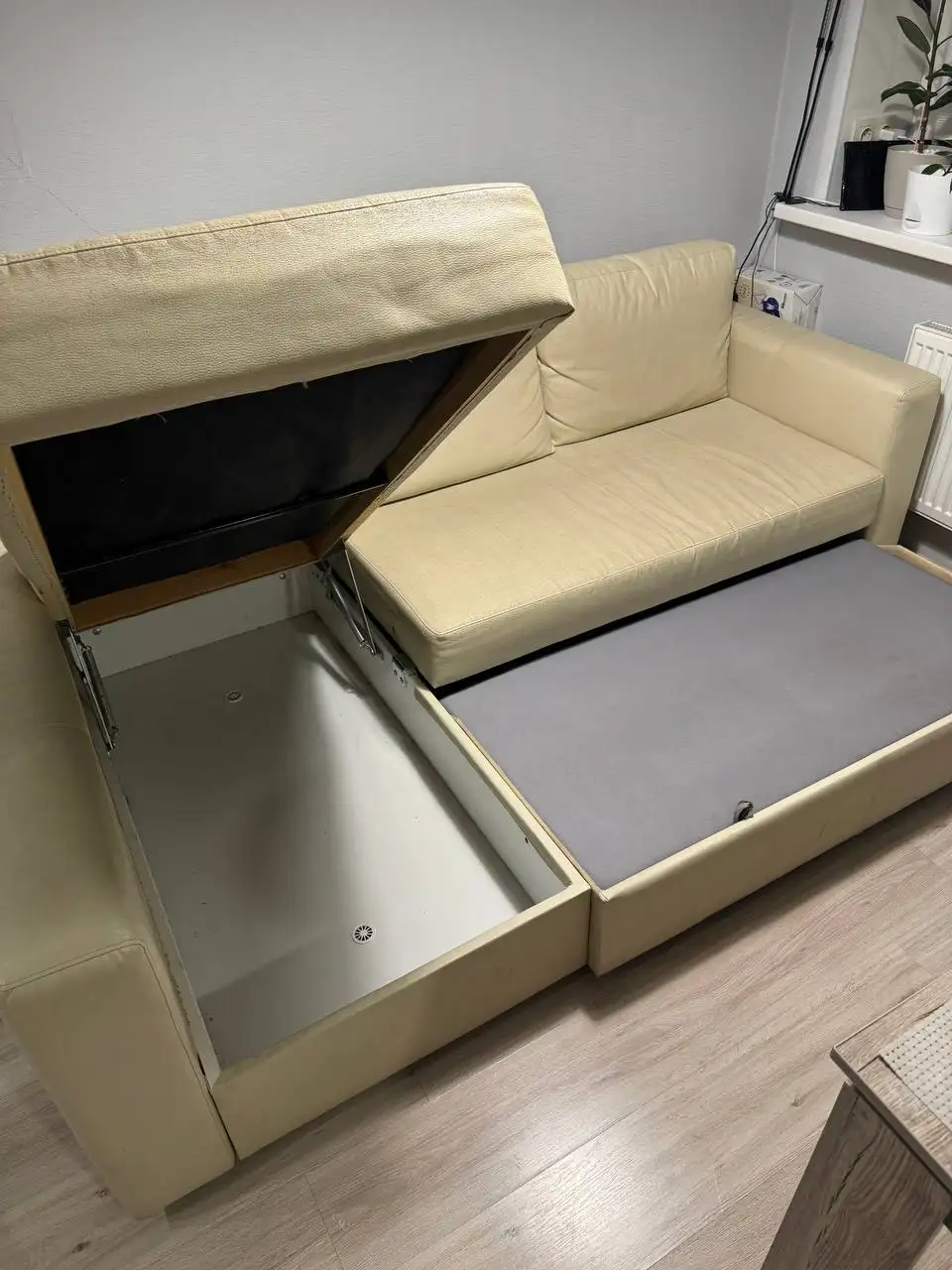 Угловой диван в отличном состоянии - Мебель (Для дома и дачи) в Балашиха