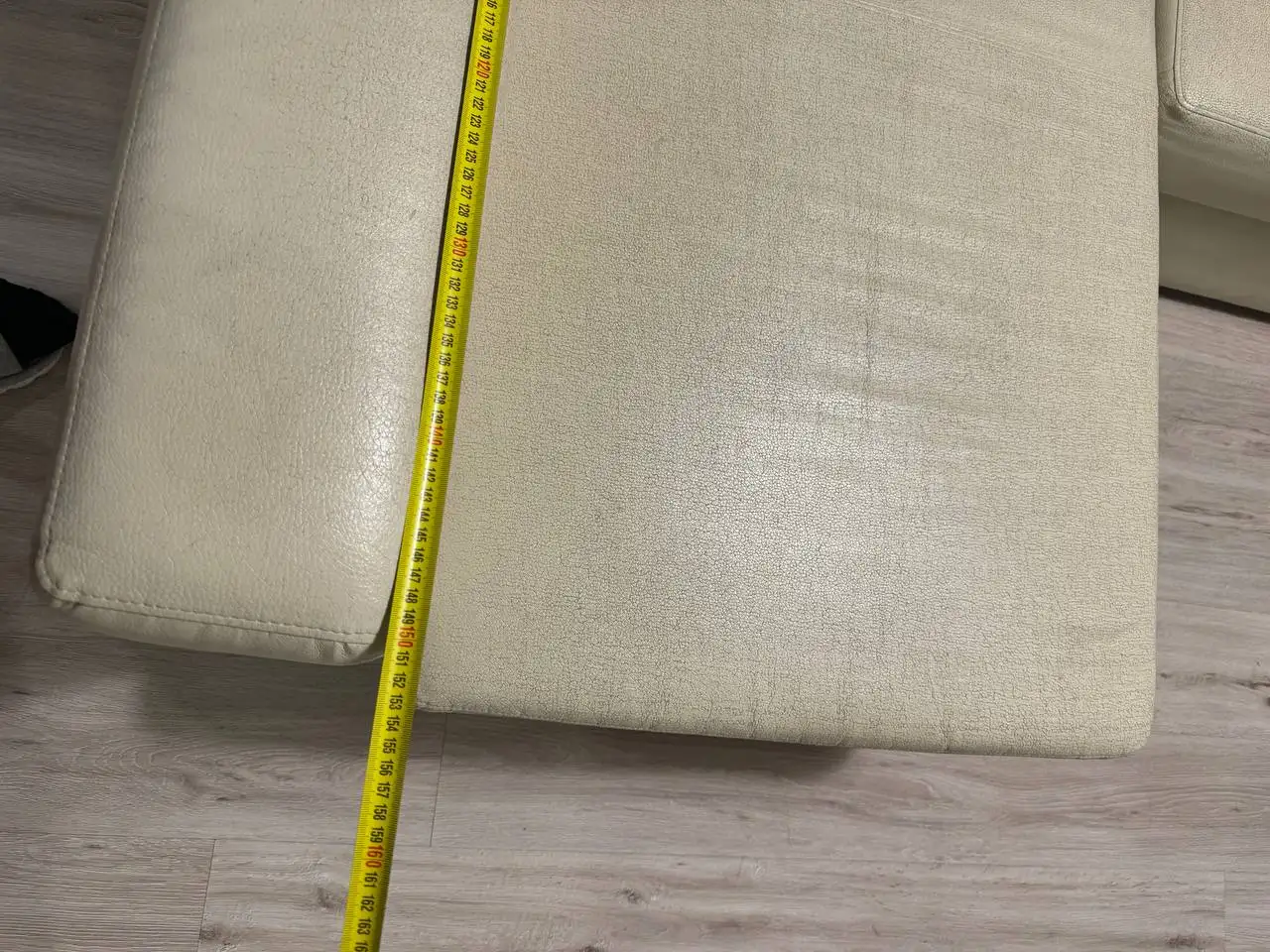 Угловой диван в хорошем состоянии - Мебель (Для дома и дачи) в Балашиха