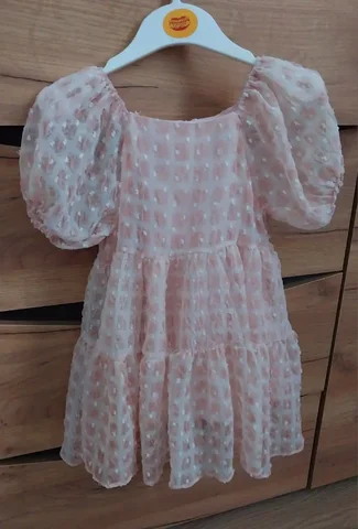 Нарядное платье с подкладом и замком сзади - Костюмы в Балашиха