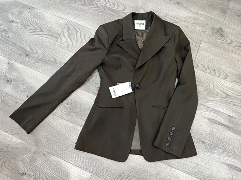 Шоколадный пиджак фирменный размер S - Одежда в Балашиха