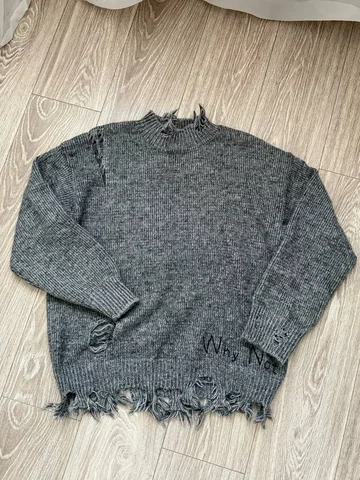 Женский свитер рванный размер S - Носки в Балашиха