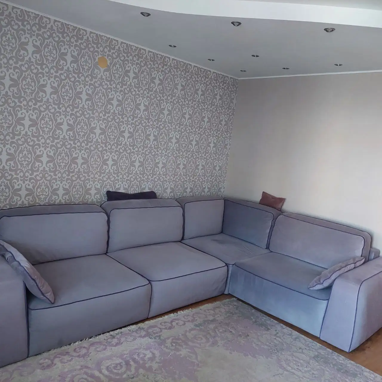 Продается угловой диван МООН с выкатным механизмом - Мягкая мебель (Для дома и дачи) в Балашиха