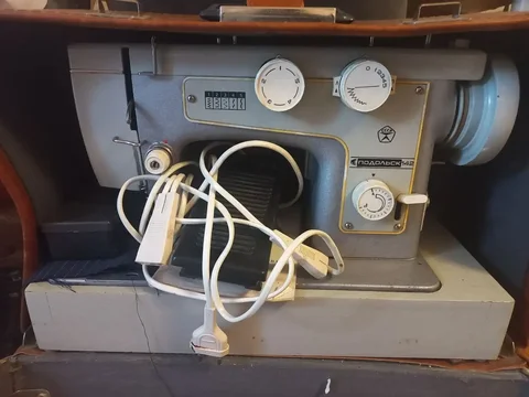 Швейная машинка Мальва (зигзаг, класс 120) - Пылесосы в Балашиха