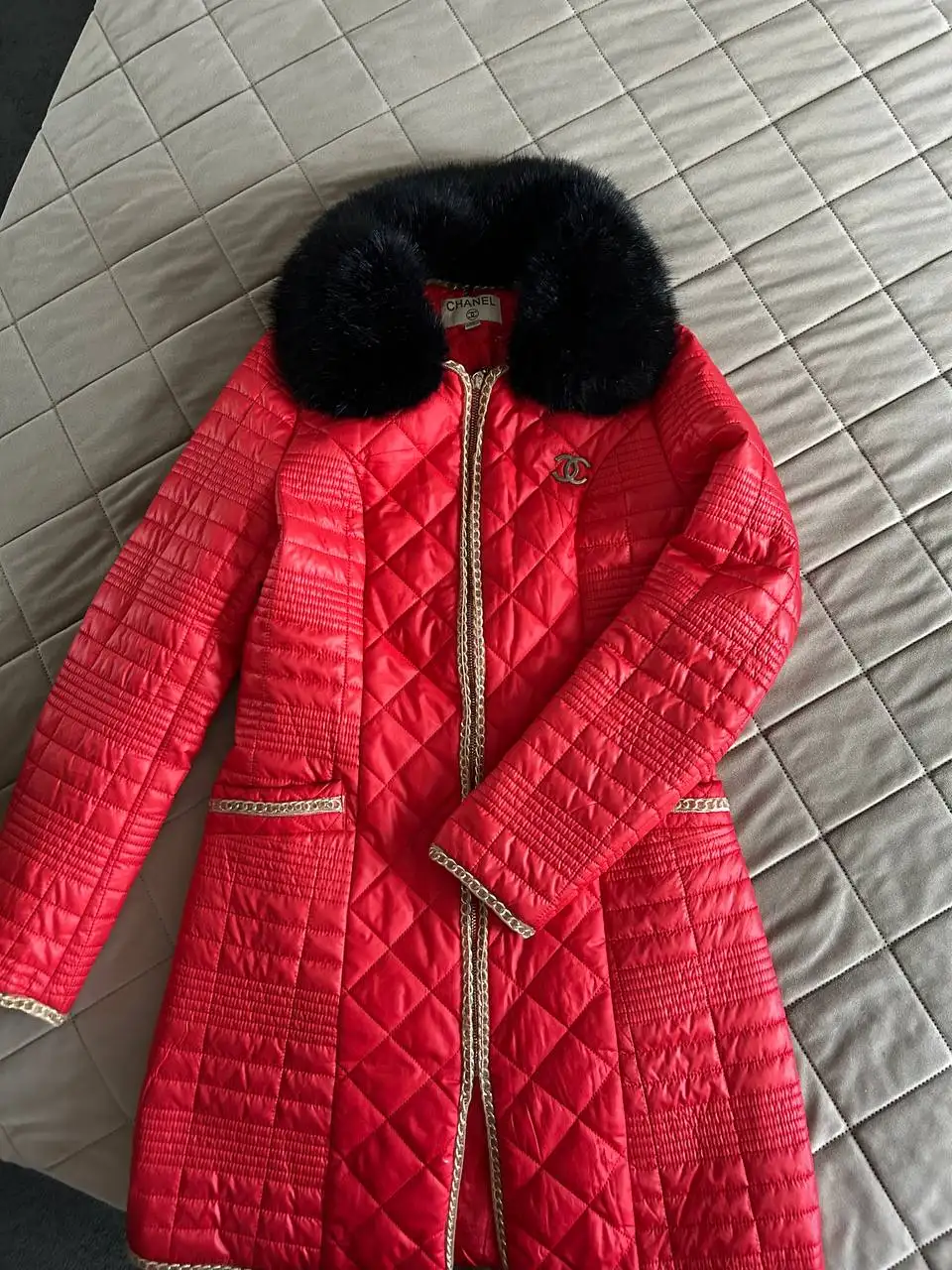 Продажа конверсов 41 размера и пальто б/у - Одежда в Балашиха