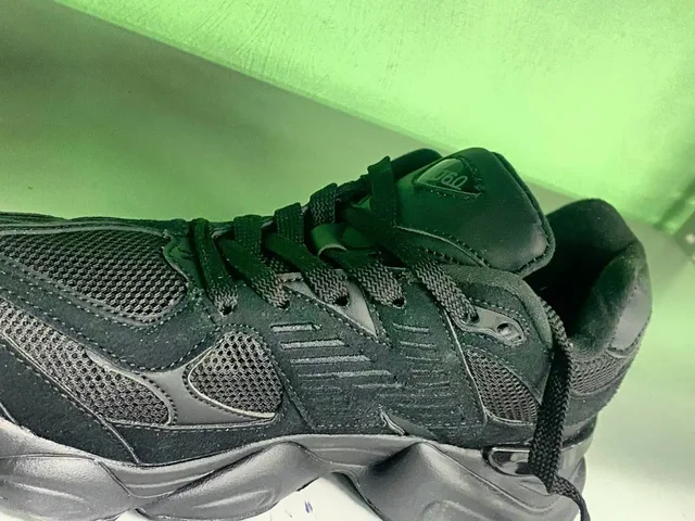 Новые 39 размер - частное объявление в Реутов