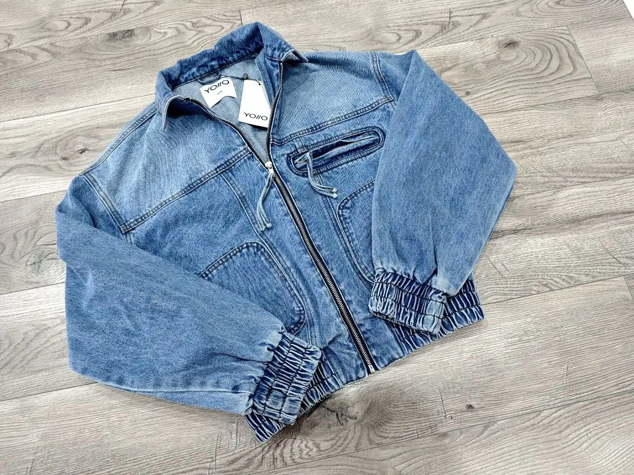 Женский джинсовый бомбер размер М - Верхняя одежда (Одежда) в Балашиха