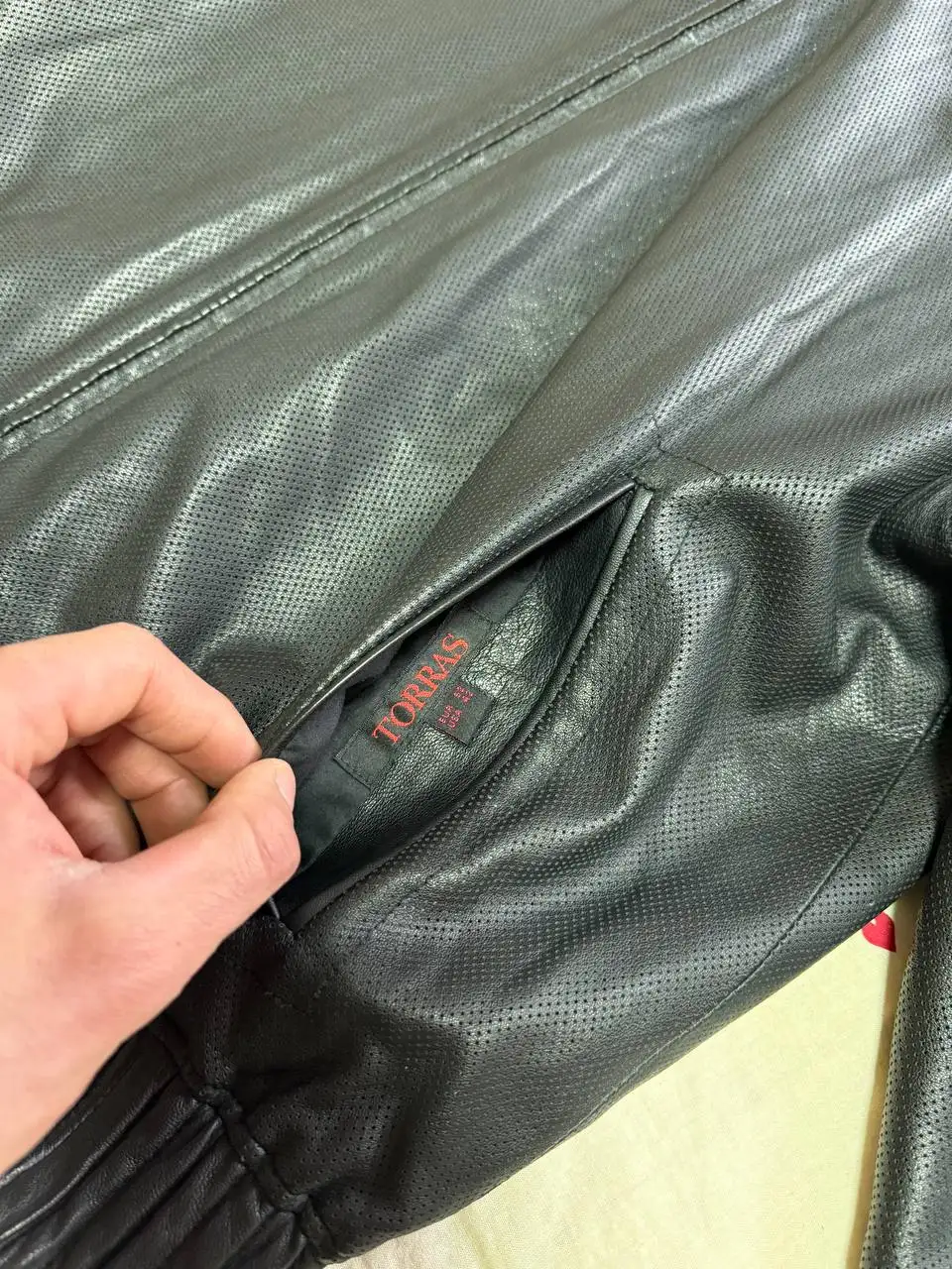 Продажа двух курток Torras и Z Zegna - Верхняя одежда (Одежда) в Некрасовка