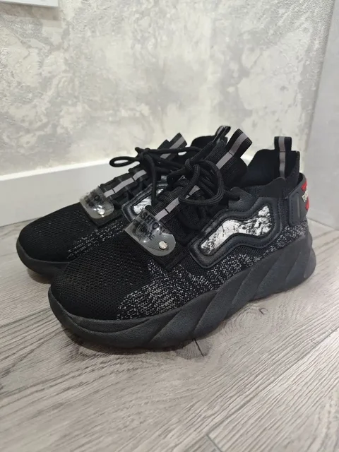 Кроссовки 36 размер в отличном состоянии - Рабочая одежда в Балашиха