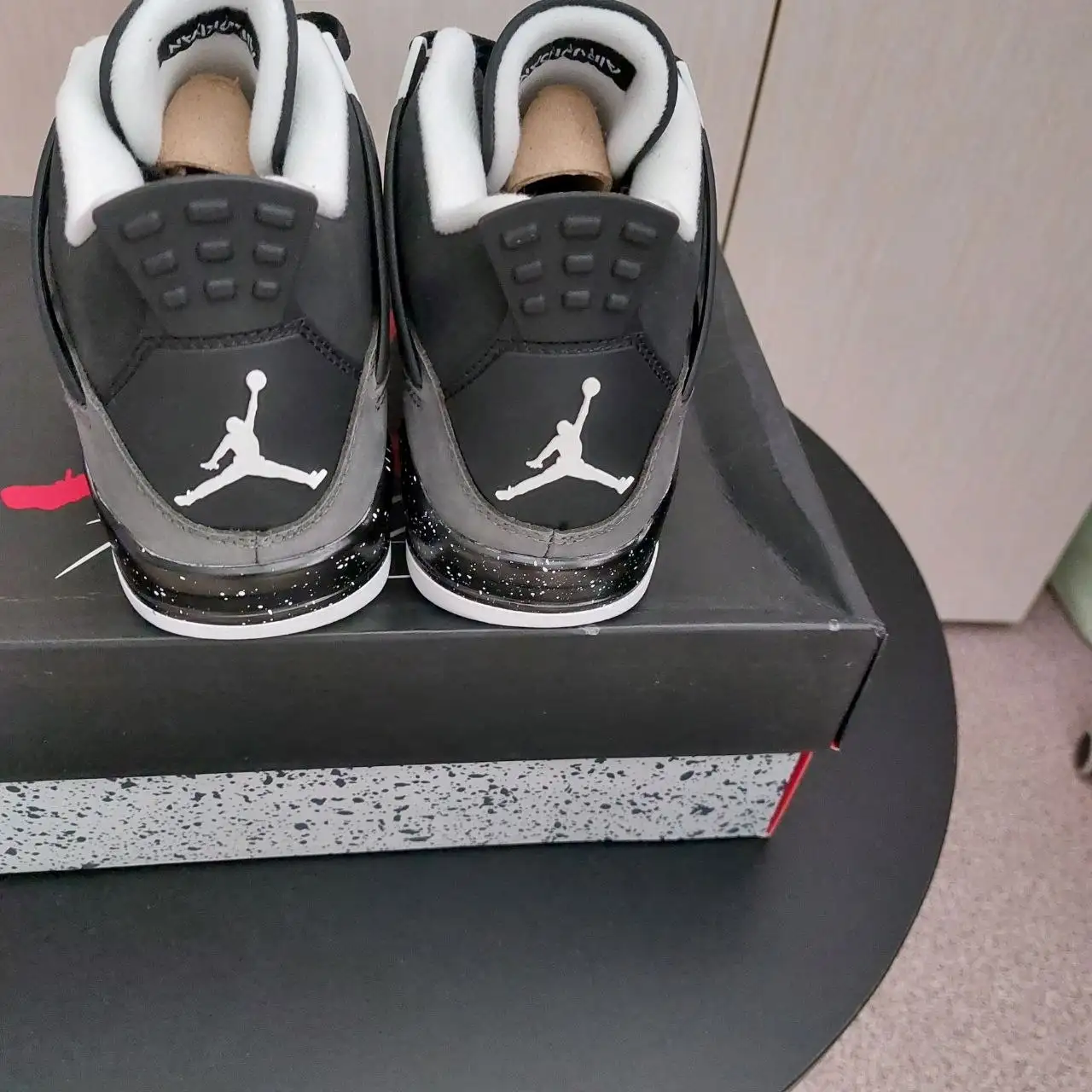 Продам кроссовки Джорданы 4 - Обувь (Одежда) в Москва