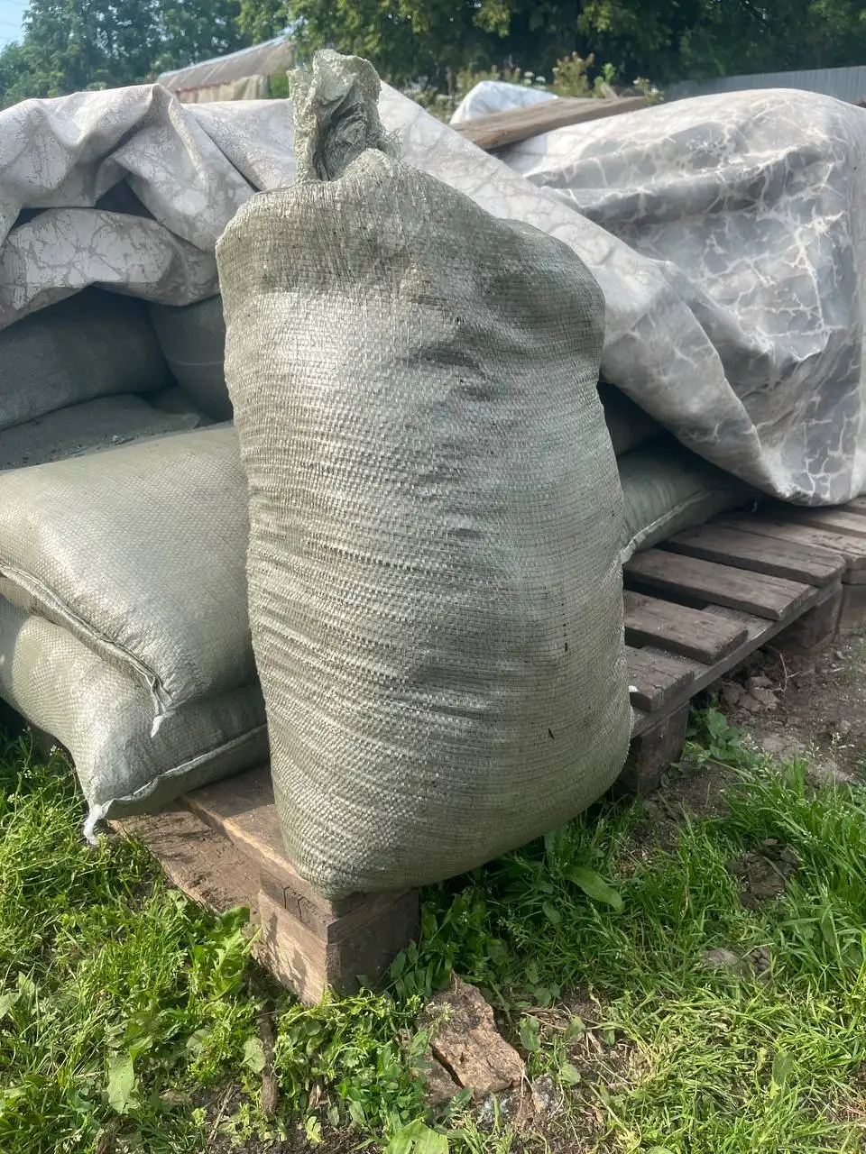 Продажа перегноя и навоза - Сад и огород (Для дома и дачи) в Москва
