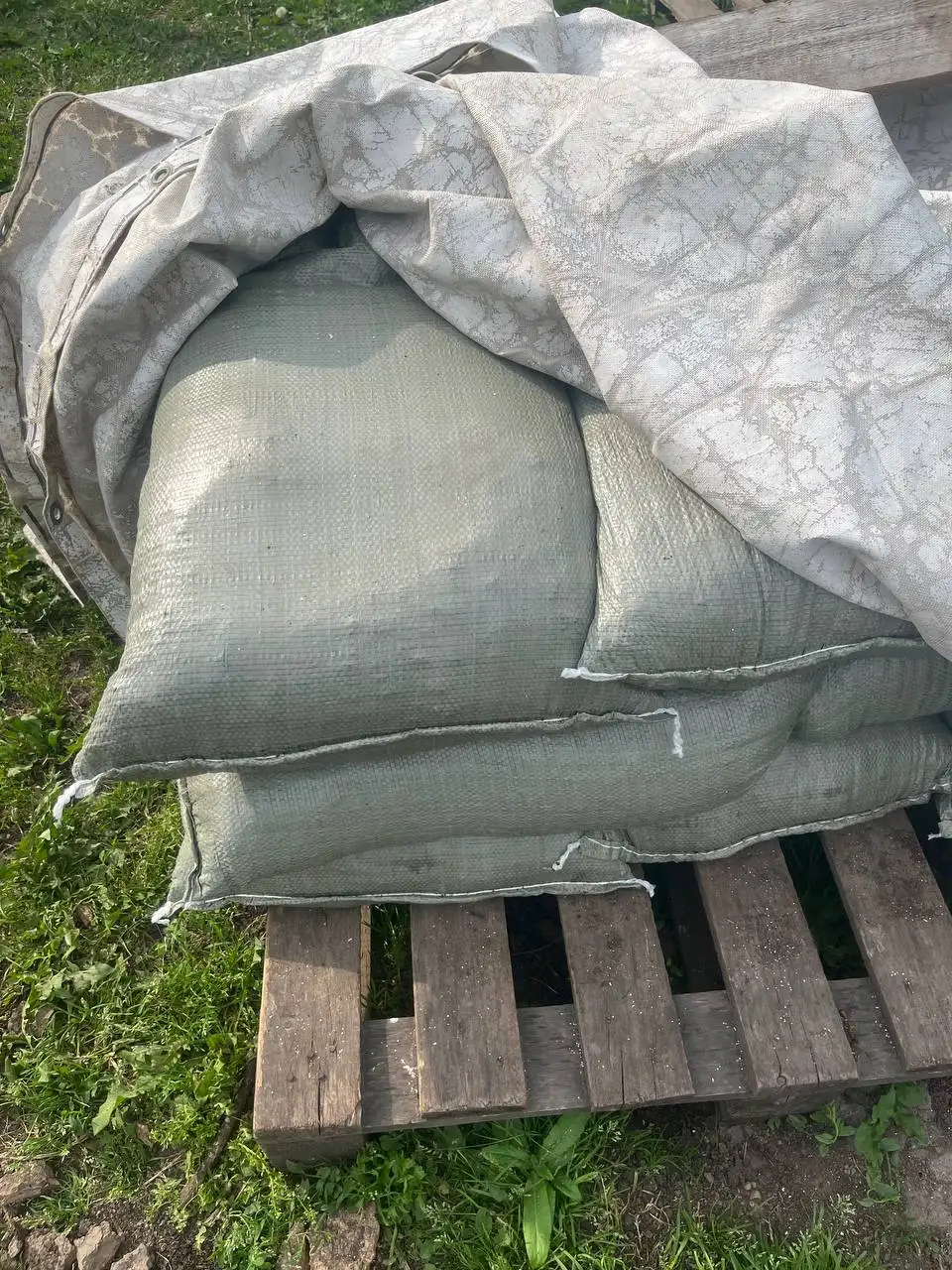 Продажа перегноя и навоза - Сад и огород (Для дома и дачи) в Москва
