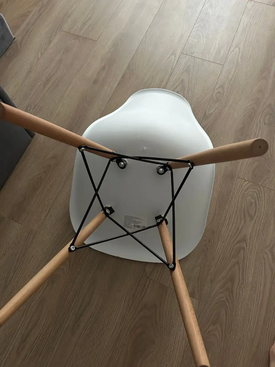 Стул кухонный белый Eames - Мебель (Для дома и дачи) в Балашиха