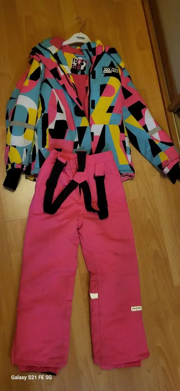 Тёплый зимний комплект 134 размера - Зимняя одежда (Товары для детей) в Москва